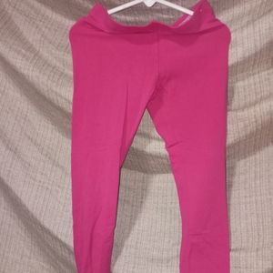 Girls matching set (pants and shirt )